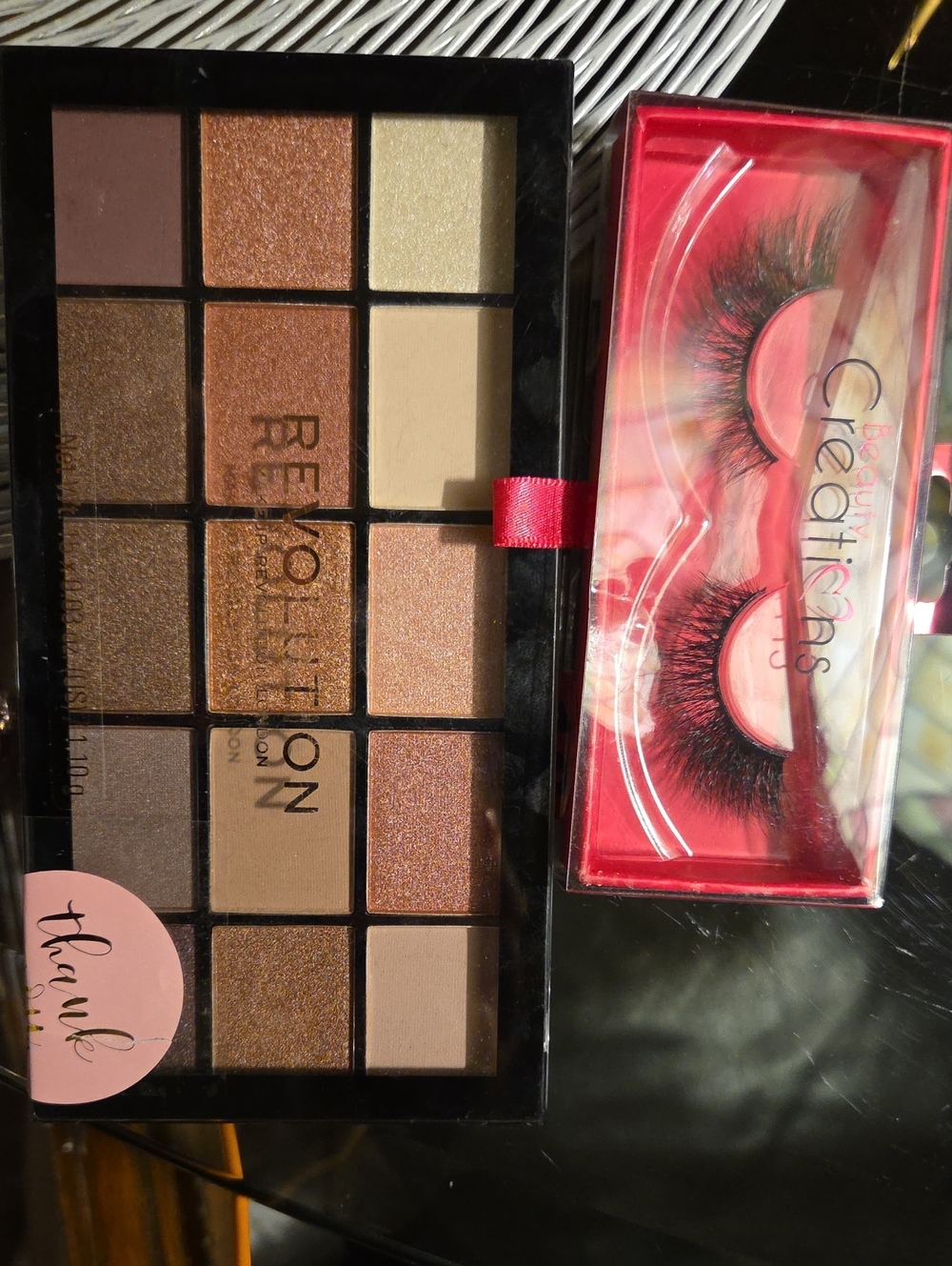 Revolution Warm Brown & Gold Eyeshadow Palette with Lashes